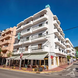 Casa de hóspedes Y Santa Eulalia Santa Eulária des Riu