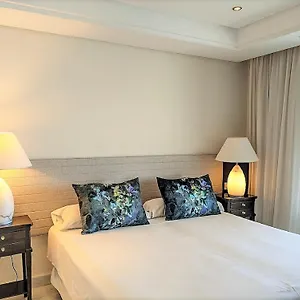 https://marina-mariola.1costadelsol.com