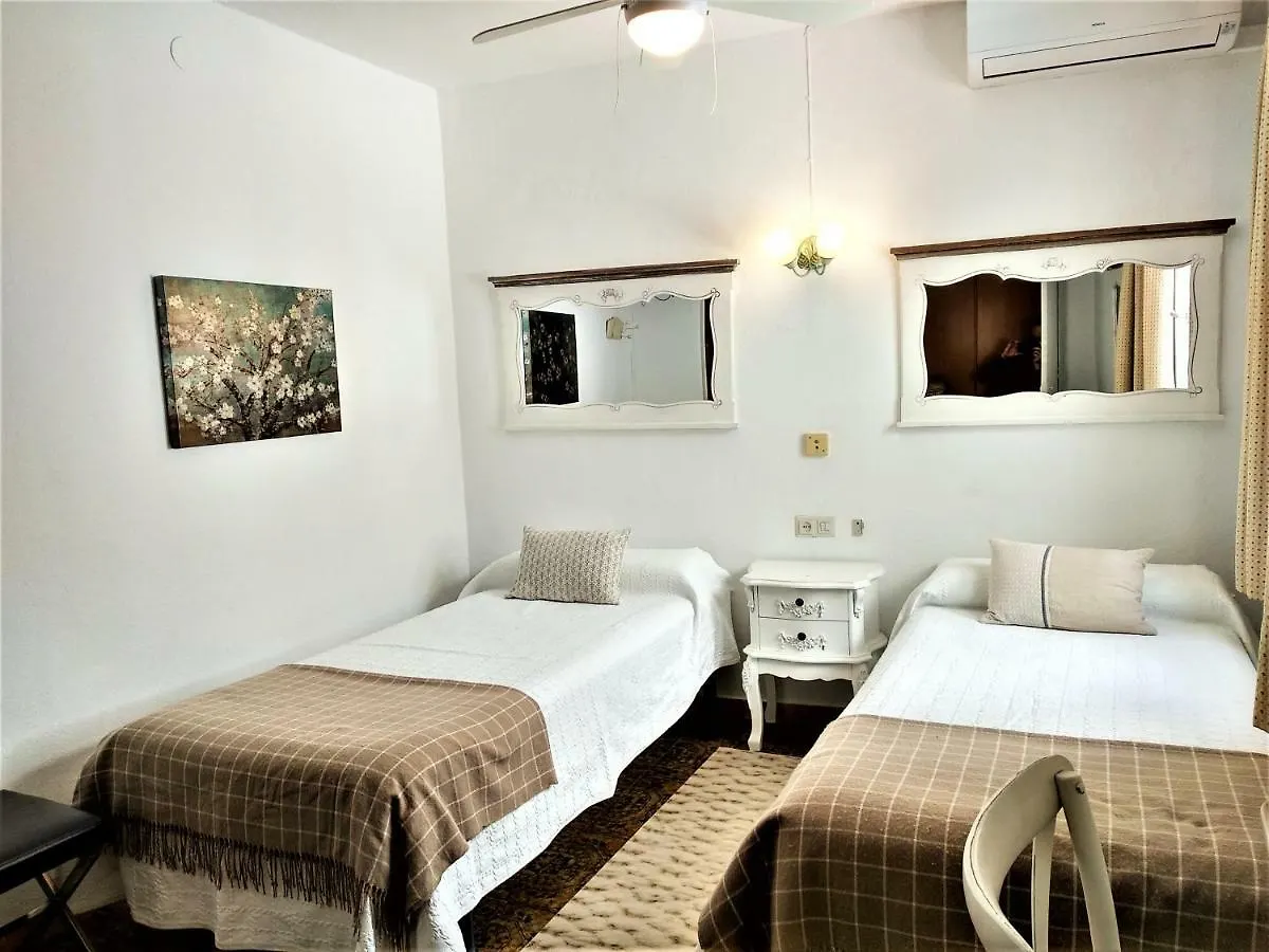 Guest house Hostal Enriqueta Marbella